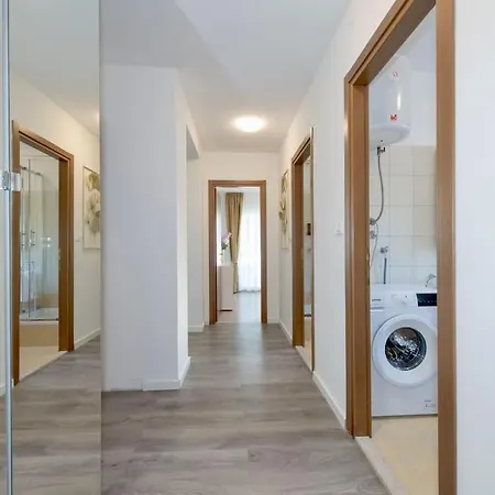 Appartement Nadalina *