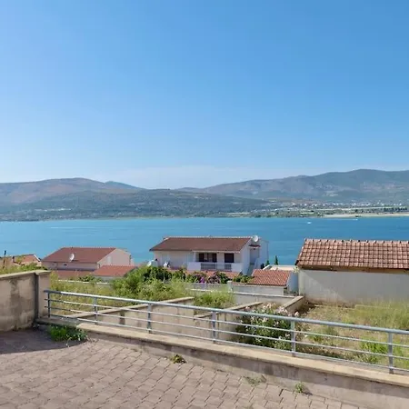 Nadalina Apartman *